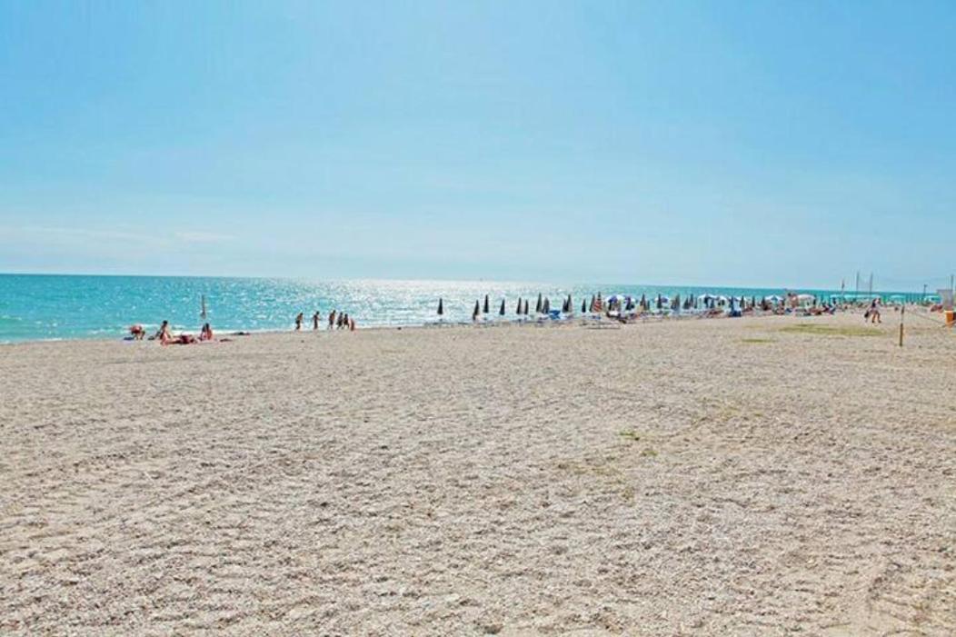 Le Camelie -Appartamenti Nuovi Porto SantʼElpidio 外观 照片