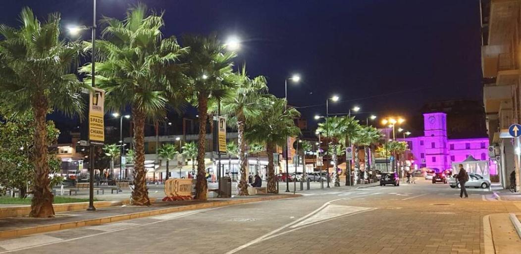 Le Camelie -Appartamenti Nuovi Porto SantʼElpidio 外观 照片